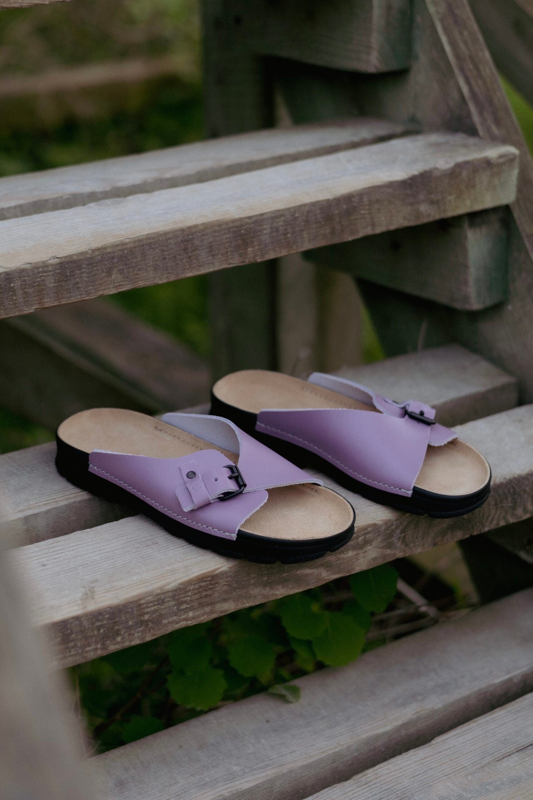 TOKU Rome Orchid sandals