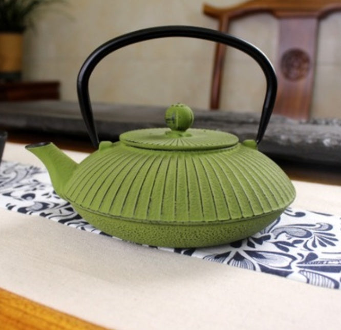 Red Cast Teapot Chifumi