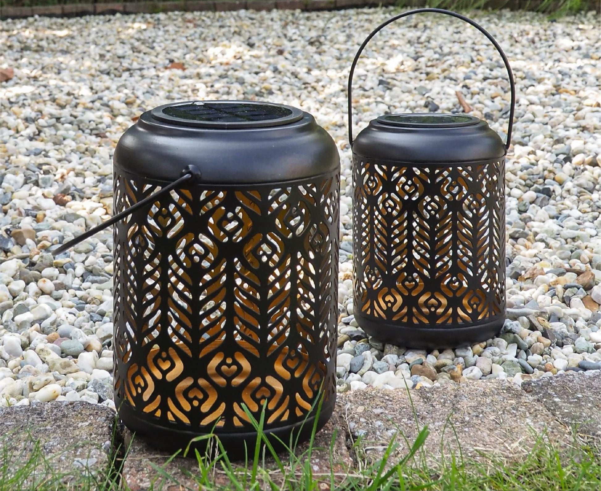 Iron circular solar lamp